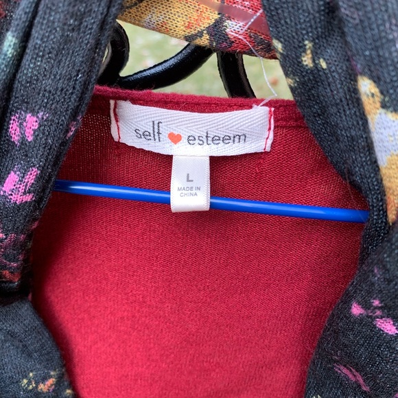 🛍 2 for $40 🛍 Soft Lace Cardigan with Scarf - Picture 6 of 8